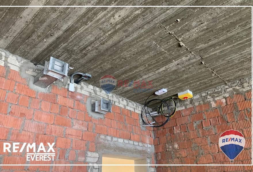 9 4d2d72cb-dd7d-4642-9422-05e313d58da7. jpg