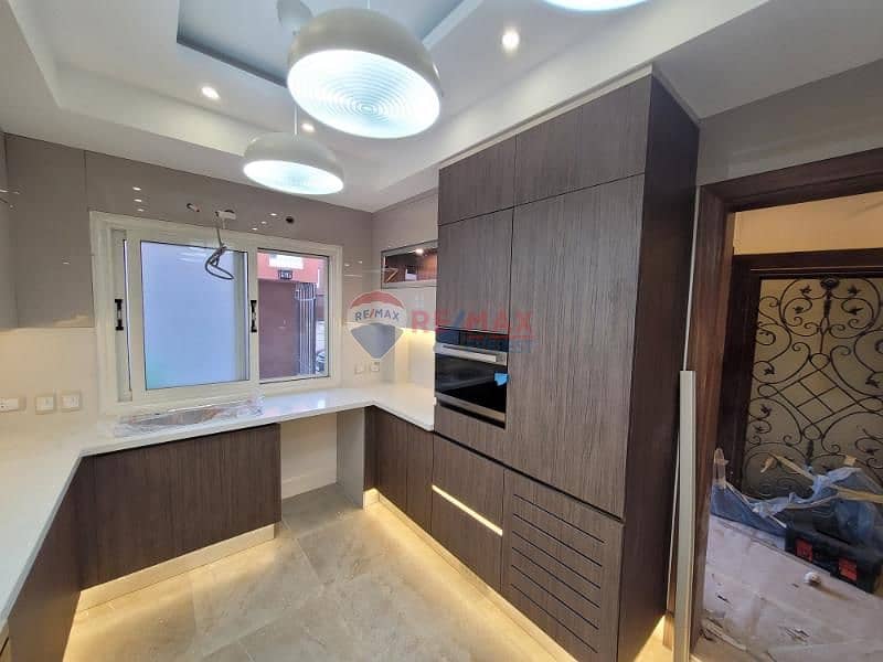 14 54d01a0f-3bff-46e3-adff-1989a30915a2. jfif. jpg