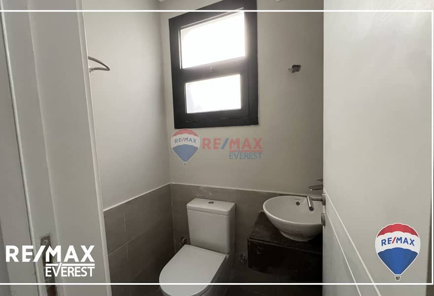 9 44cfc6c3-bdf2-4029-a0fd-fe45dc7c779e. jpg