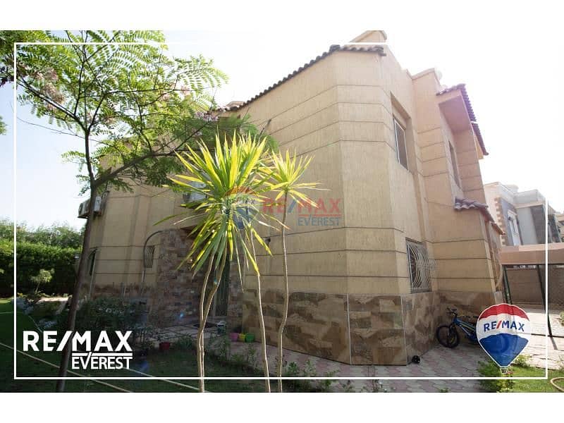 2 b9c4f86b-b1d7-4d19-ac0d-b0bdb44ccb79. jfif. jpg