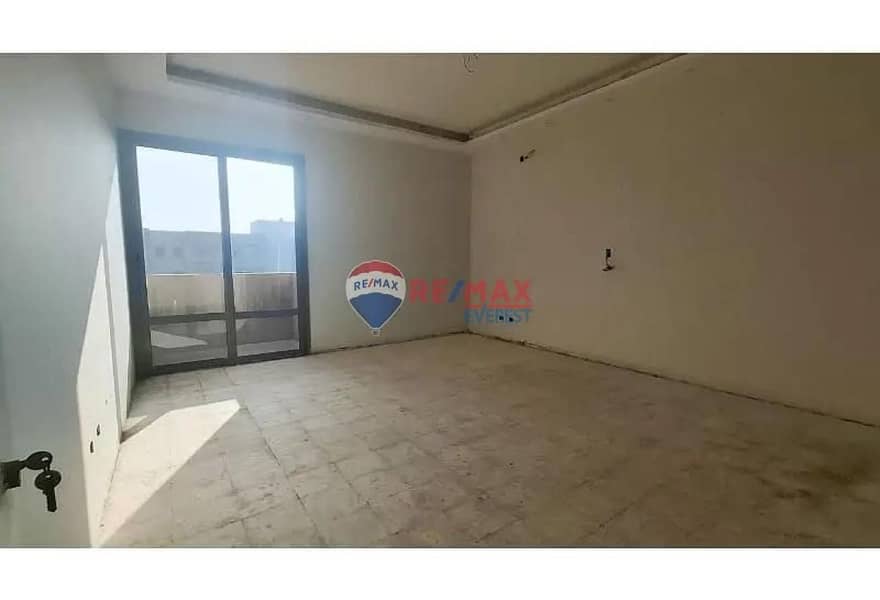 9 8560e15c-dea9-4756-8df9-8cfd02840de0. jpg