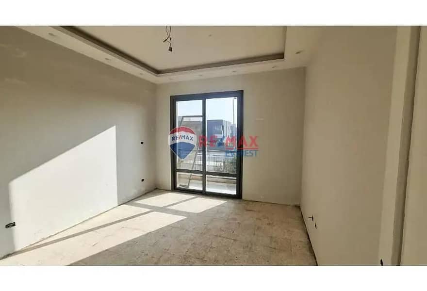 12 df5e25f2-6181-4442-9f50-e10d50490db9. jpg