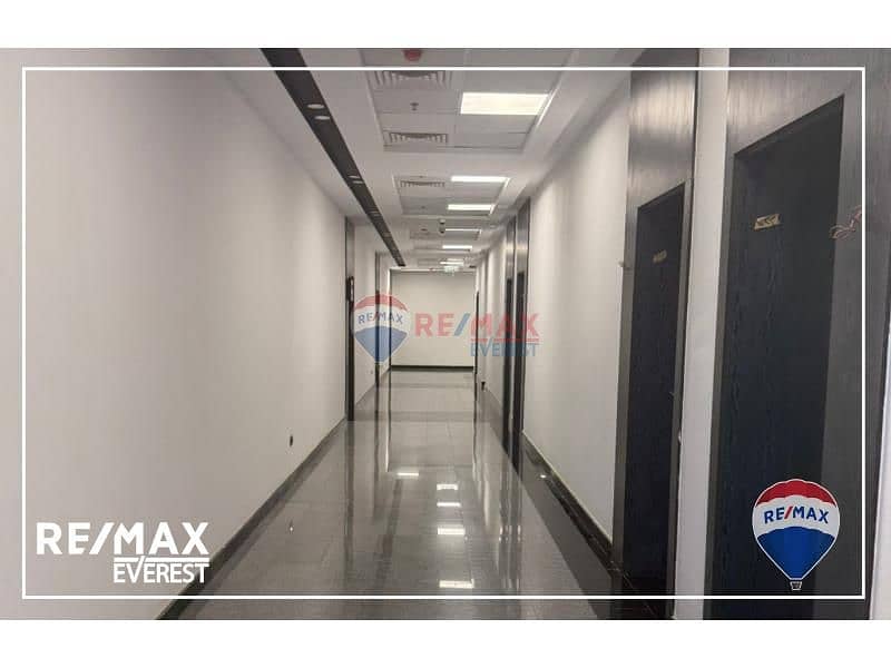 3 e7eab1d9-f47d-45e2-86d8-298be14ae237. jfif. jpg