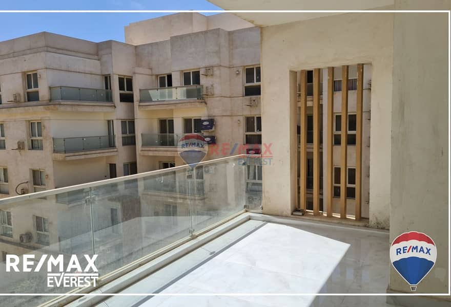 2 597c0a96-f6d0-4417-a8c2-ff7ede21b870. jpg