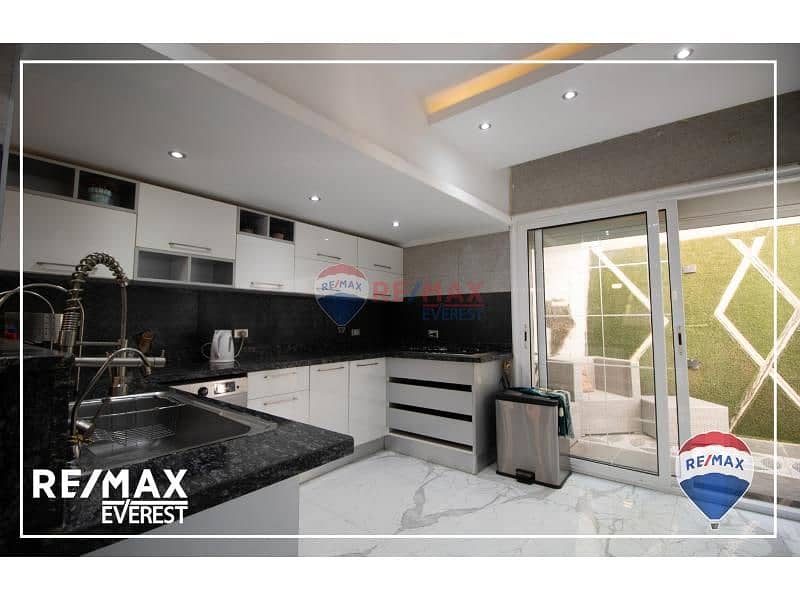 18 b59306a1-5b2d-4191-a07e-a03b45319d12. jfif. jpg