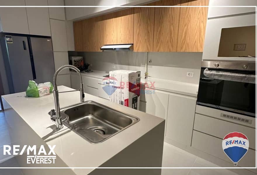 11 9ab4d9d8-0c96-44dc-b3b5-d67cfc602f7a. jpg