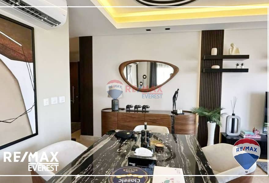 2 cfc04f4d-038b-490c-aaa4-67d8ce9b20db_original. jpg