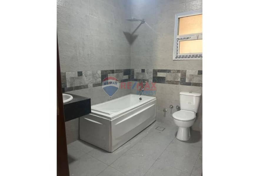 9 e9296299-b621-43d9-99e9-8cad0efb9542. jpg