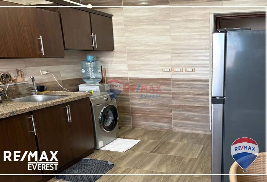 6 7c7aecc1-6592-434e-ab5a-6d8f5b47397e. jpg