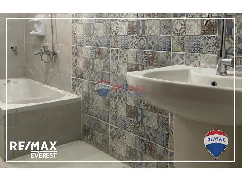 8 b86e70c4-c158-4aad-9a3b-d182ad74d2dd. jfif. jpg