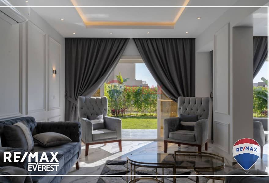 4 7b4567d3-2eef-40f3-85c8-f31085b672c4. jpg