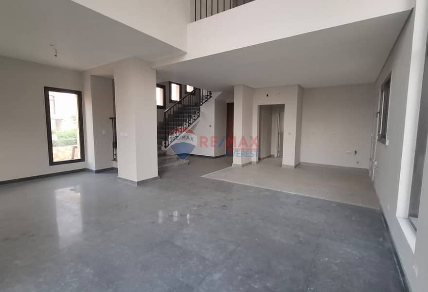 2 2779872e-1406-42b5-b069-26d9742fed4f. jpg