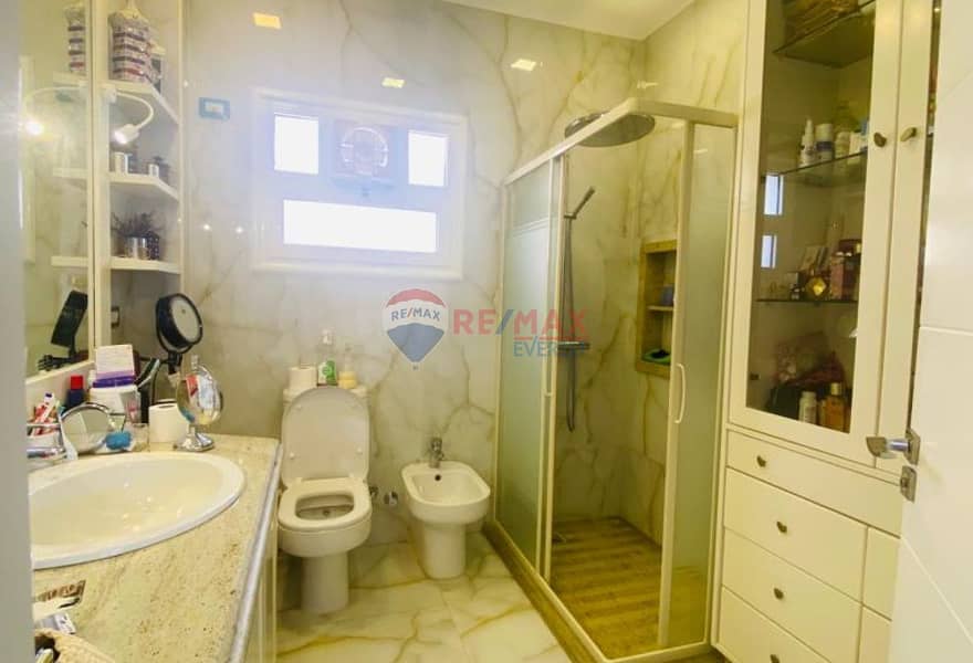 6 cd49a733-2ae2-478a-b36c-654e6b082a98. jpg