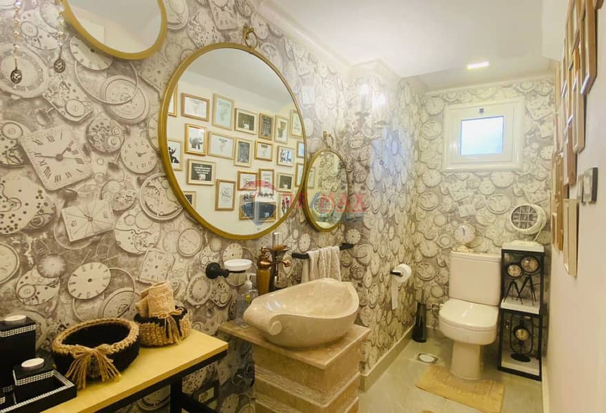 7 4a153431-61d4-4138-8d56-eaff562409d9. jpg