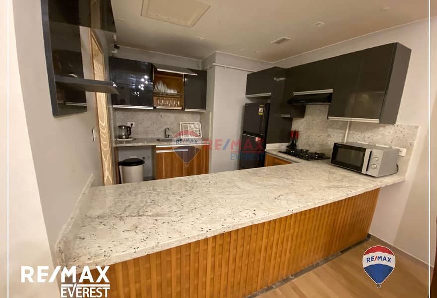 2 f409ecf3-95f3-456d-b302-365af96878fd. jpg