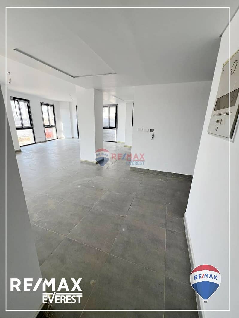 4 WhatsApp Image 2025-03-26 at 2.06. 56 PM (2). jpeg