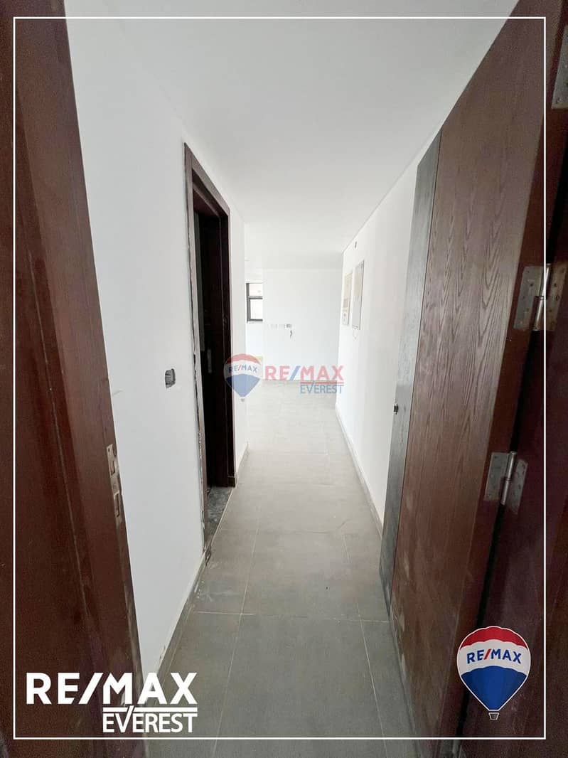 5 WhatsApp Image 2025-03-26 at 2.06. 56 PM (1). jpeg