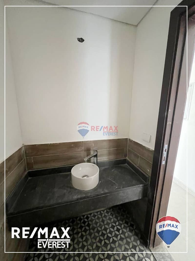 17 WhatsApp Image 2025-03-26 at 2.06. 58 PM (2). jpeg