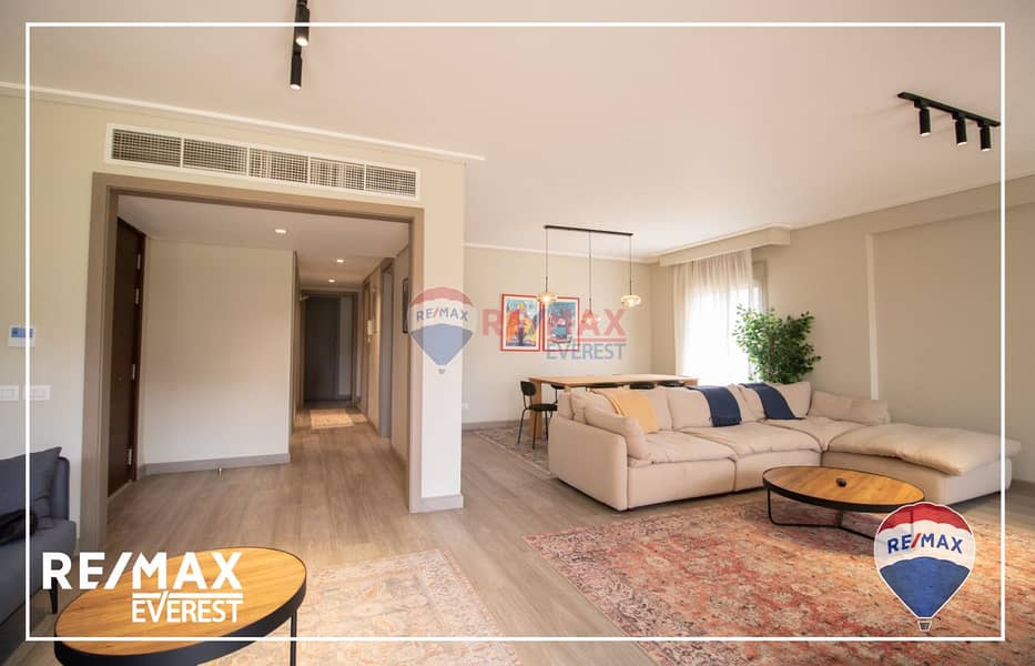 5 f8e9adbe-ea33-4de7-8f49-b380e03b8501. jpg