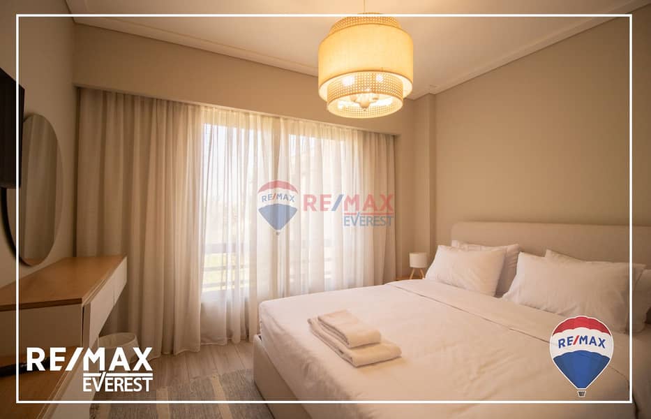 6 56974f0c-b66c-44d5-a736-ee810557ff46. jpg