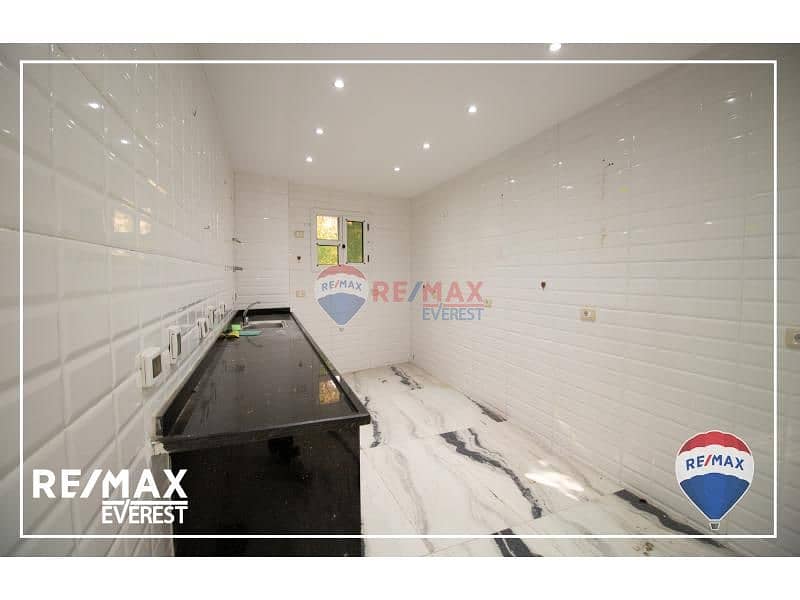 10 d88d1cdf-2643-4984-a3a4-bd036e3f8bdd. jfif. jpg