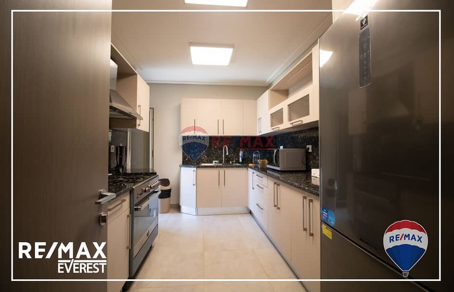 10 51d4536d-c005-4ce5-a3de-742852384574. jpg