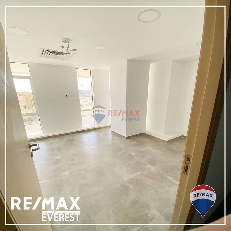 4 WhatsApp Image 2025-02-17 at 1.35. 36 AM (1). jpeg