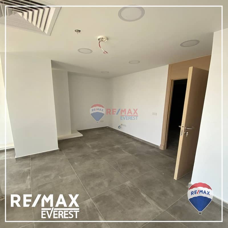 5 WhatsApp Image 2025-02-17 at 1.35. 37 AM. jpeg