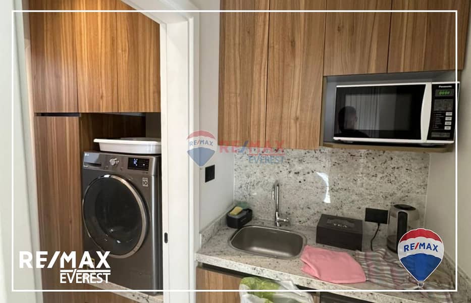 10 WhatsApp Image 2025-09-18 at 11.06. 45 AM. jpeg