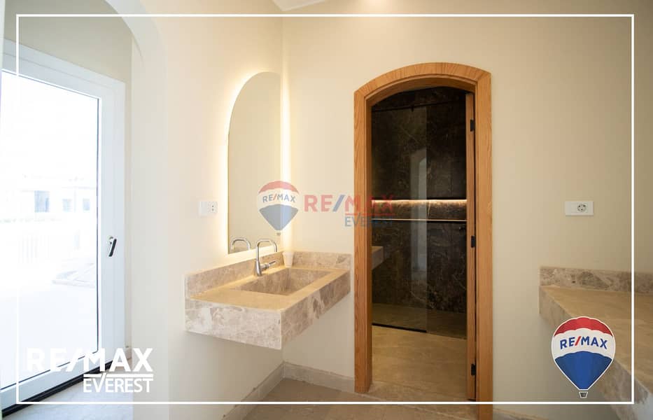 10 WhatsApp Image 2025-10-05 at 2.16. 01 PM. jpeg