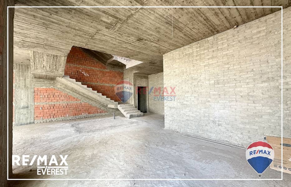 5 WhatsApp Image 2025-10-02 at 12.10. 54 PM (1). jpeg