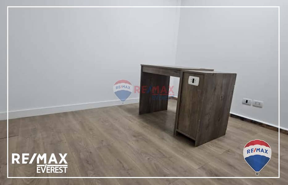 4 WhatsApp Image 2025-10-28 at 11.57. 42 AM (2). jpeg