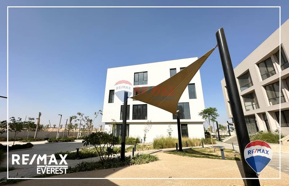 4 WhatsApp Image 2025-10-05 at 11.28. 25 AM (2). jpeg