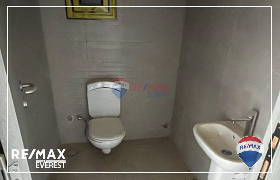 11 WhatsApp Image 2025-10-15 at 11.26. 50 AM. jpeg