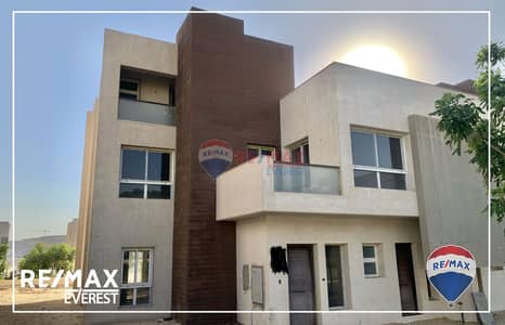 تاون هاوس 5 غرف نوم للبيع في 6 أكتوبر، الجيزة - WhatsApp Image 2025-09-21 at 1.29. 28 PM (2). jpeg