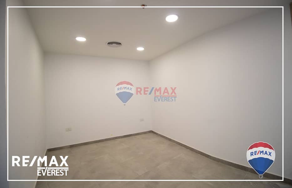 7 WhatsApp Image 2025-10-28 at 1.16. 14 PM. jpeg