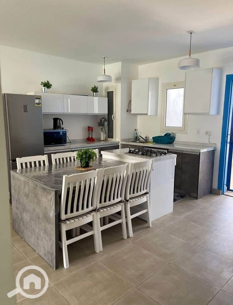 3 545492307_2505126323199228_6739303346124774489_n. jpg