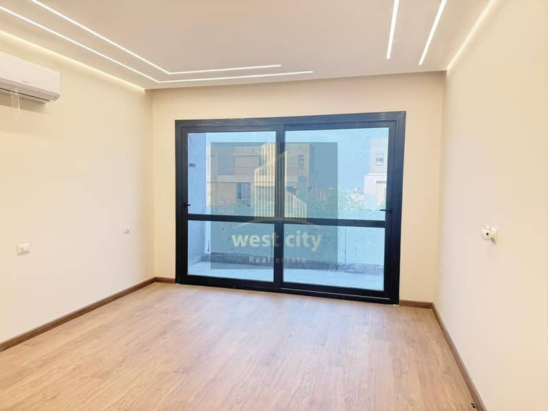 10 WhatsApp Image 2025-11-10 at 10.23. 28 PM. jpeg