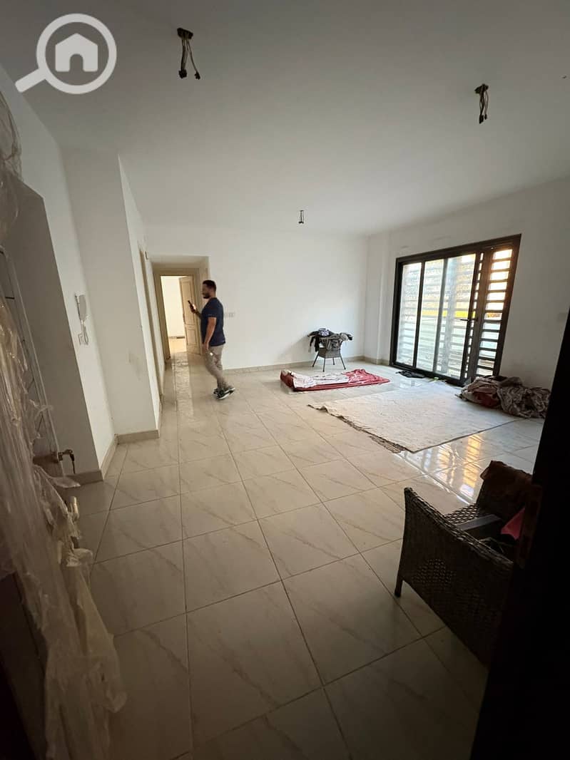 2 6ca89ef1-71a4-42e7-81a9-6af1544633f2. jpg