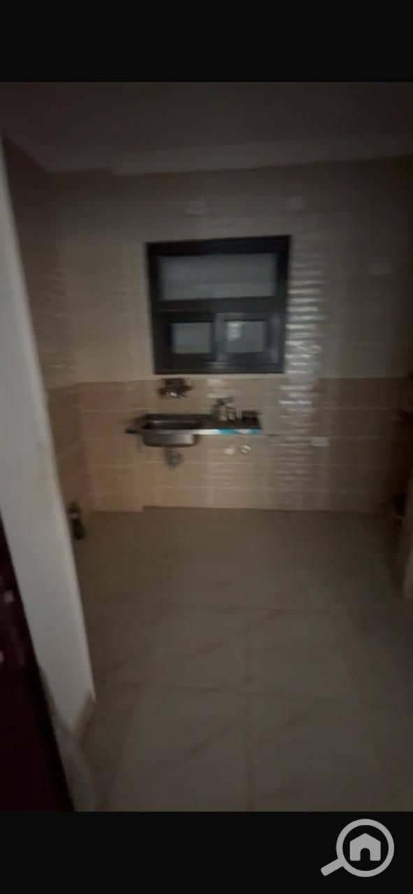 4 07bd2b5c-ea6e-4813-9dfb-ec234ecf6ed4. jpg