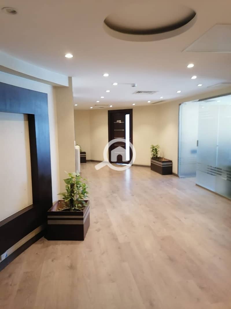 2 1d0d79a1-36b3-4f90-8286-176d16283b56. jpg