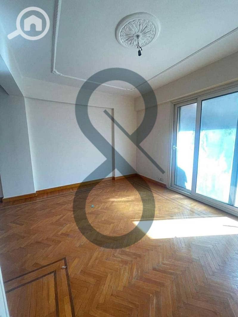 8 PHOTO-2025-11-10-15-09-48 2. jpeg