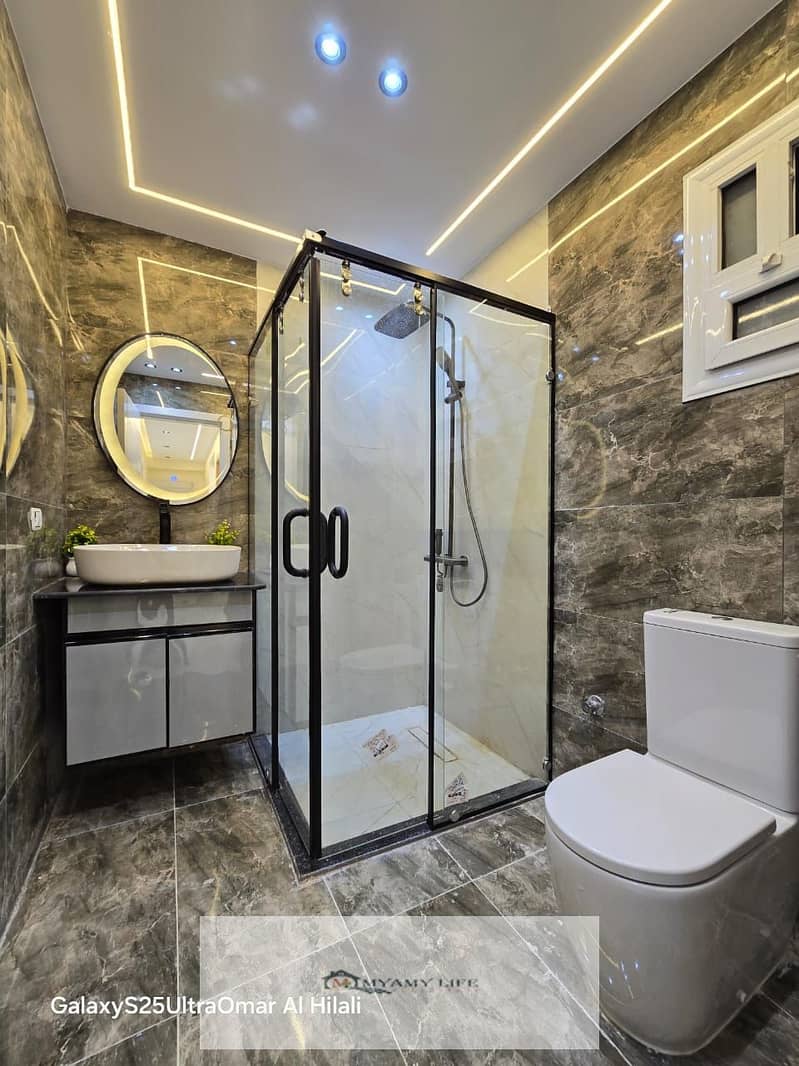 10 WhatsApp Image 2025-11-09 at 13.25. 58_f82d5d0c. jpg