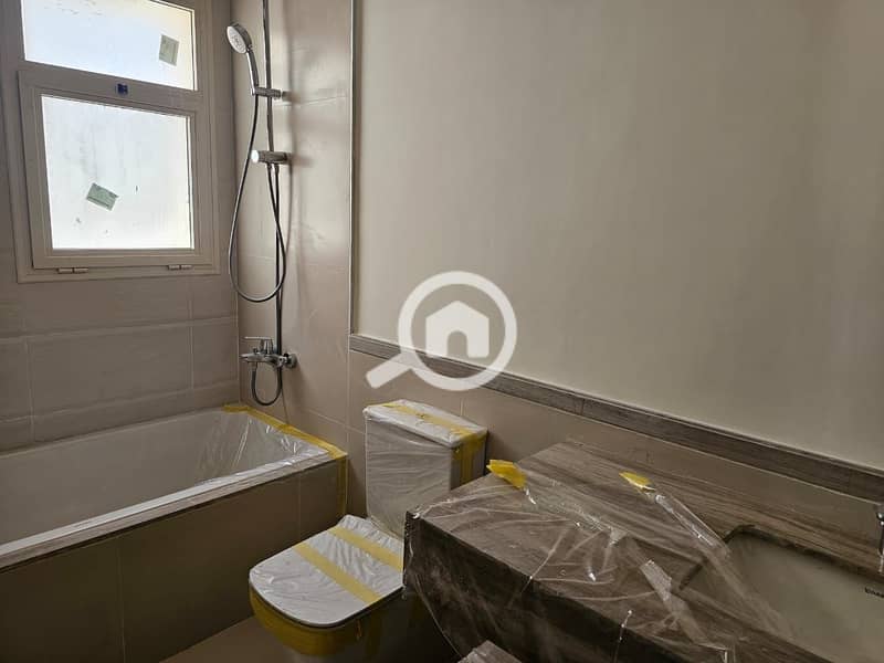 9 5099b32f-3ca4-4f47-b531-a5700a29a849. jpg