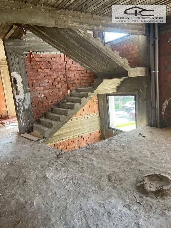 2 WhatsApp Image 2025-11-11 at 13.27. 46. jpeg