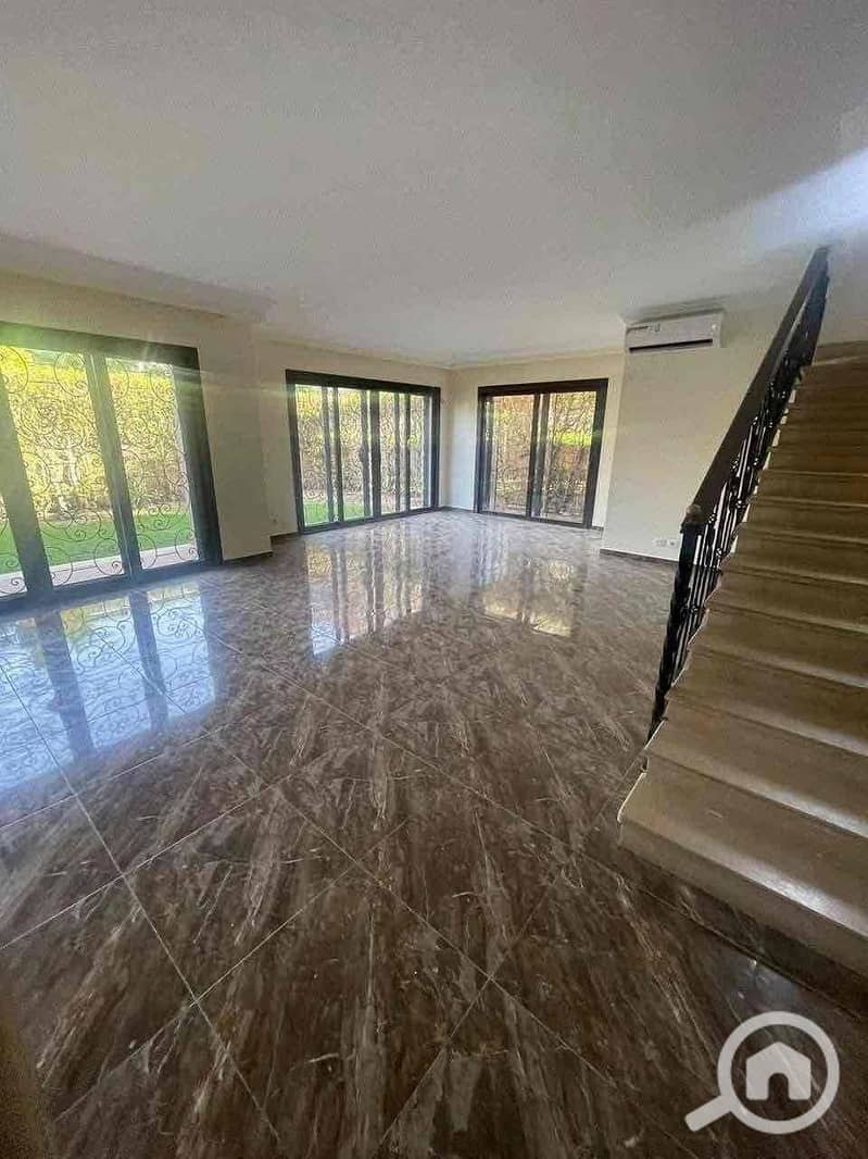 2 ae7a6490-37c6-425e-8b66-34ebb1f7e419. jpg