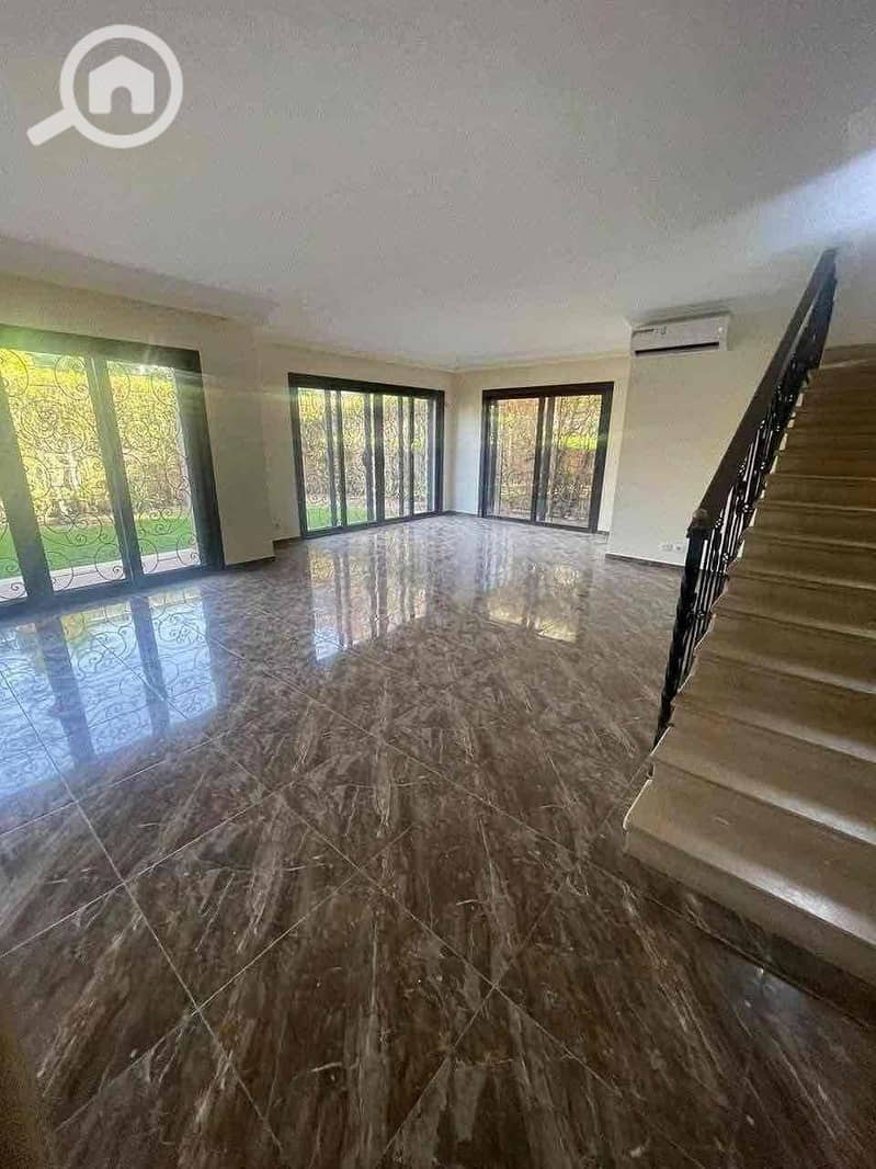 2 ae7a6490-37c6-425e-8b66-34ebb1f7e419. jpg