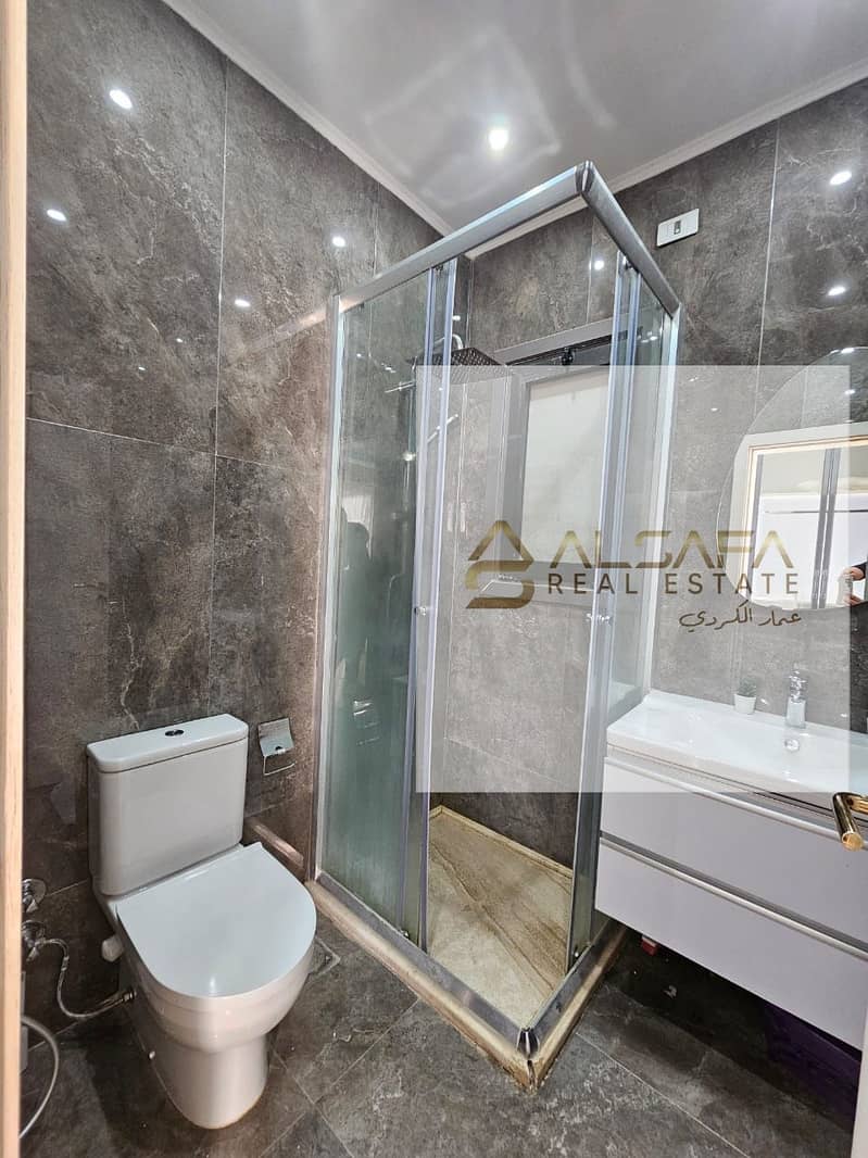 6 WhatsApp Image 2025-11-11 at 1.37. 19 PM (2). jpeg