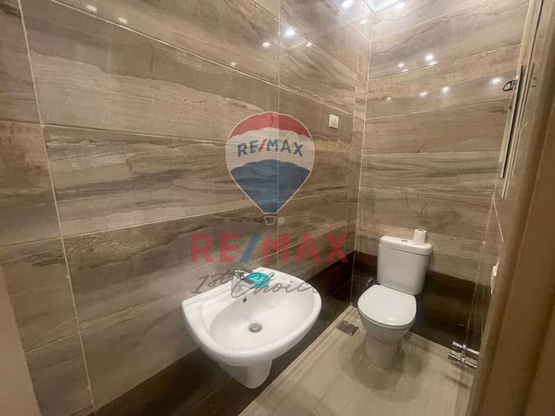 35 WhatsApp Image 2025-11-11 at 12.45. 29 PM. jpeg