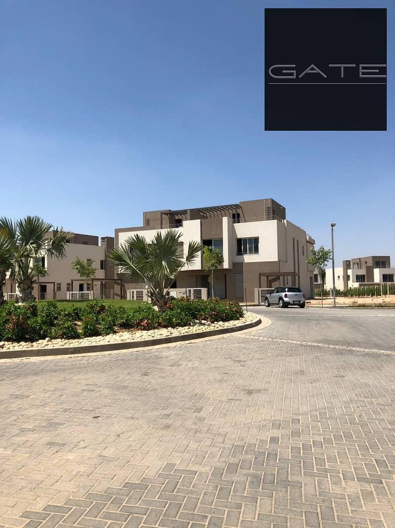 10 94057354-a7f5-4eaa-9245-6669a94d389d. jpeg